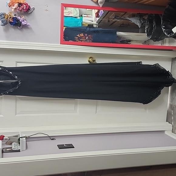 Black beaded prom dress sz 10 - Picture 16 of 16